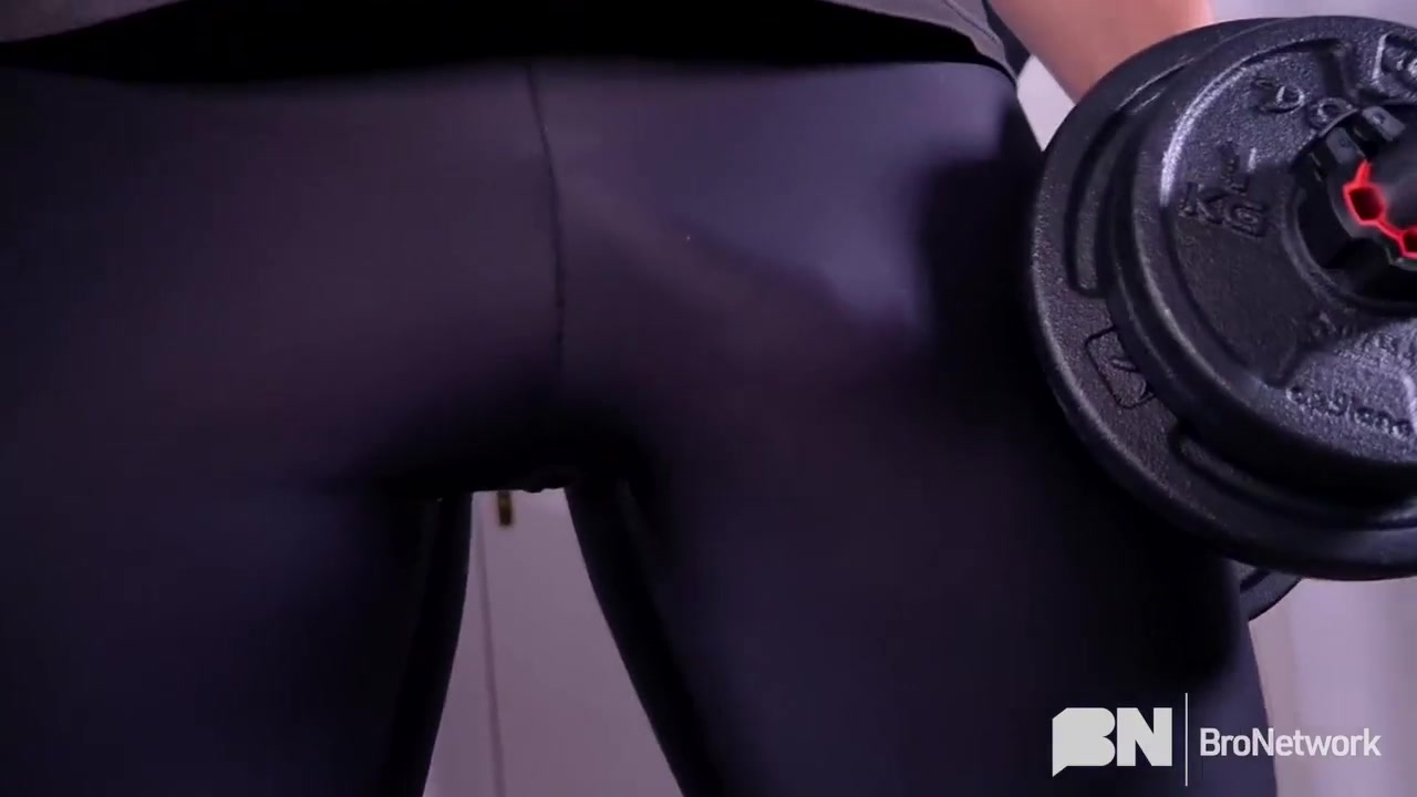 Hotafmen: Blue-eyed Hunk Faps His Big Cock