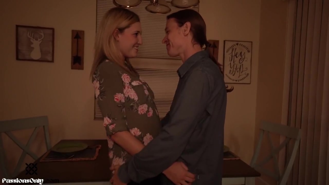 Romantic Lovemaking With Hot Couple