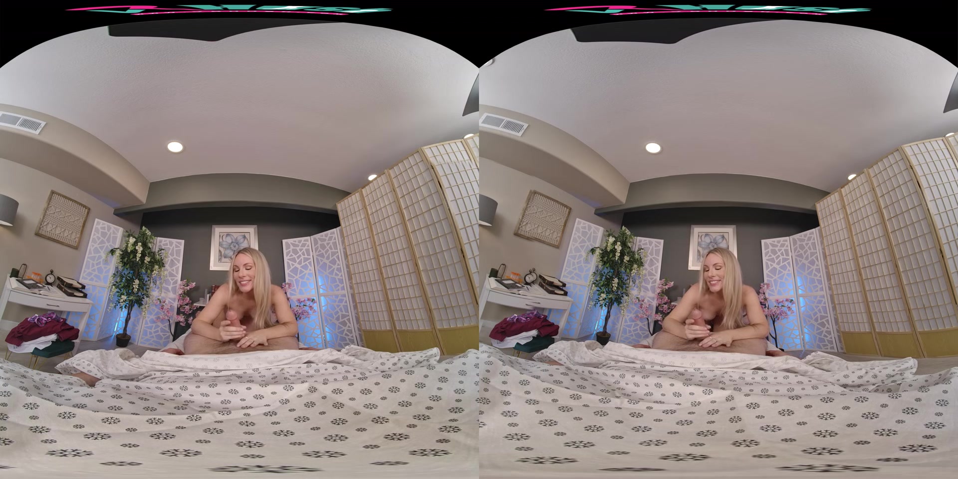 Bunny Madison & Mike Mancini - VR Porn Video