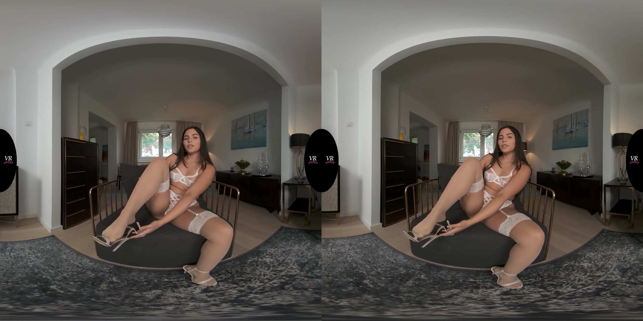 Ariana's New Lingerie Is Such A Turn-On - VRsolos