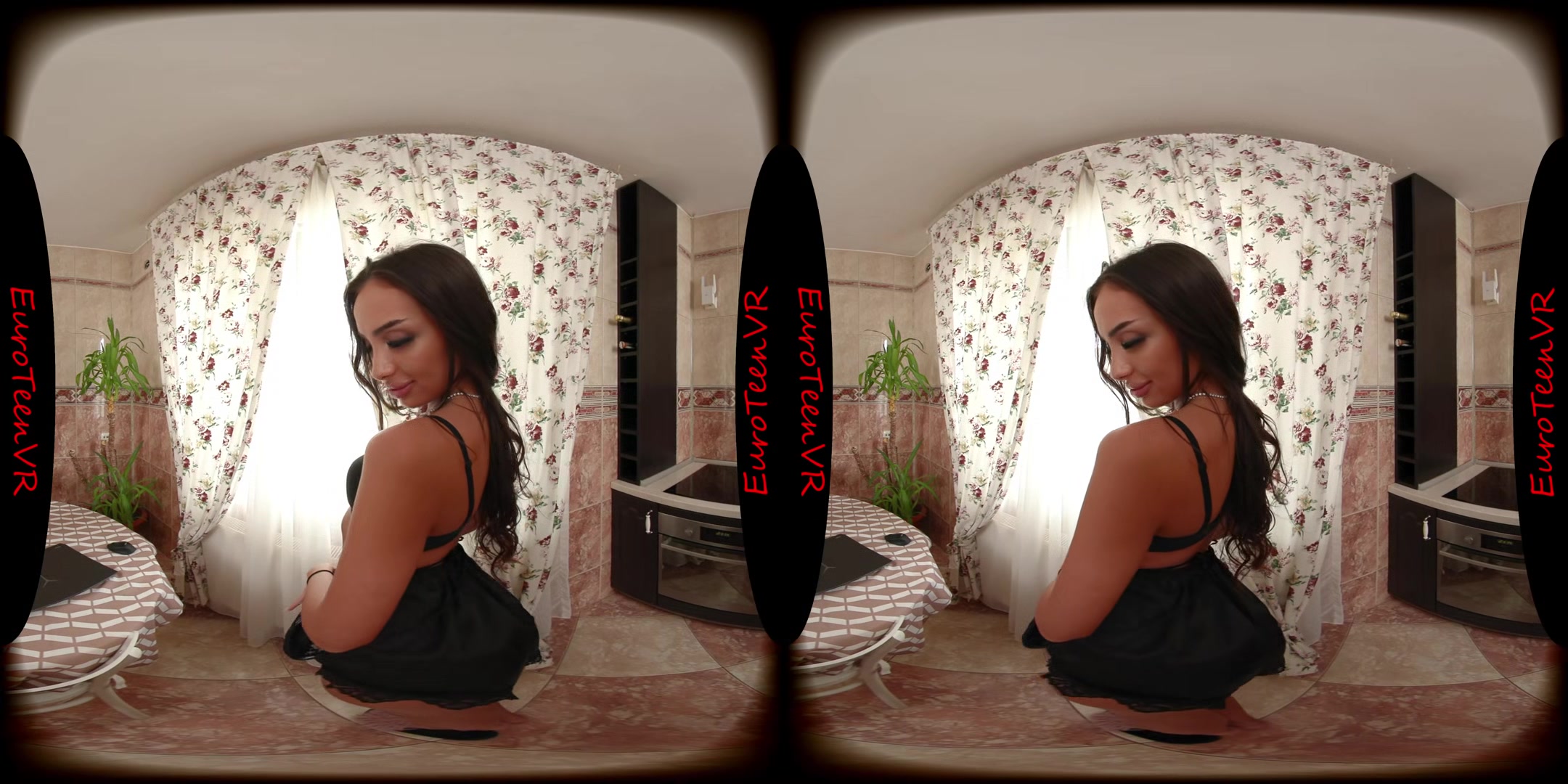 Risky Place To Play With Stepbro - Euroteenvr
