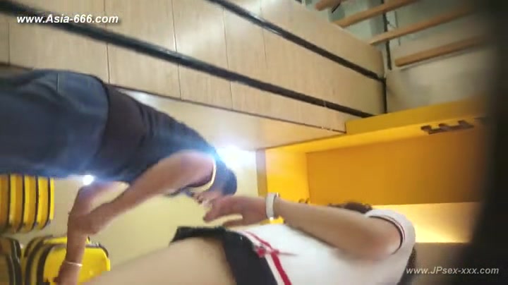 peeping chinese amateur upskirt.24