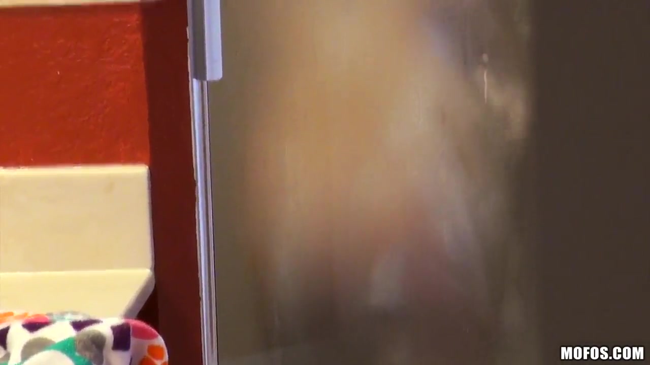 Megan Piper sucks big dick after a shower