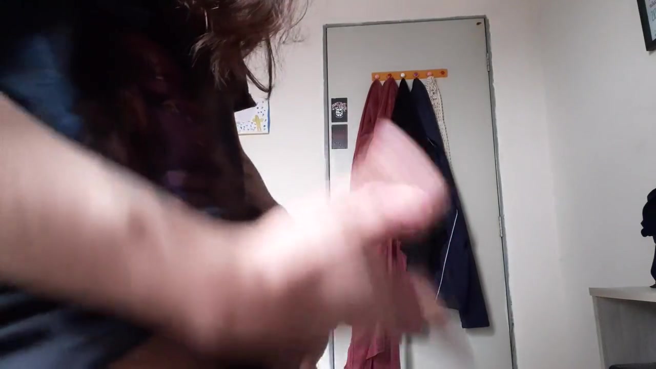 Hot Headbanger Masturbating Until Cumming