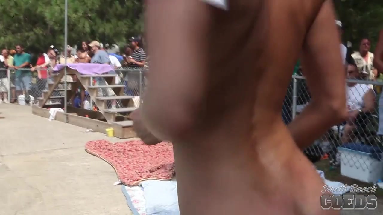 Photos And Video From The 2011 Show By Camera Guy Damen - SouthBeachCoeds