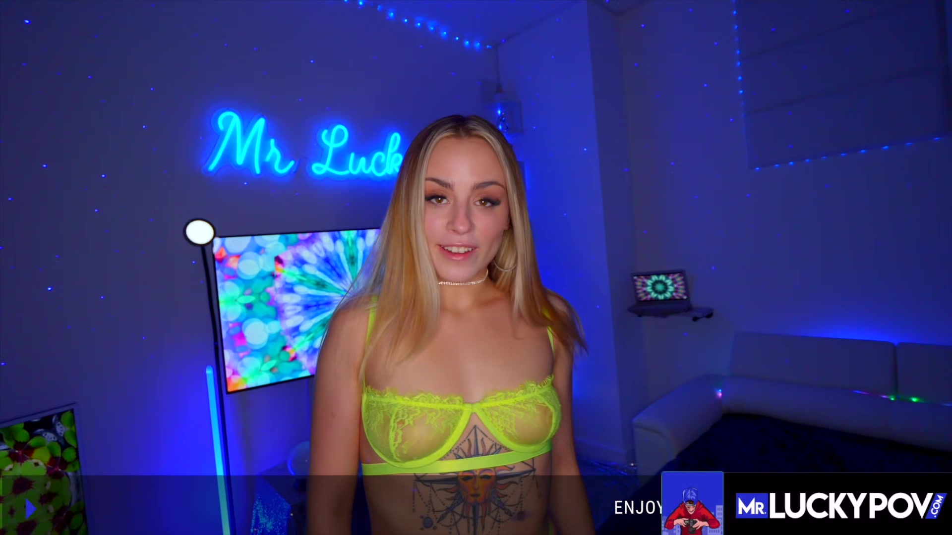 Incredible Cock Rider Anna Claire Clouds