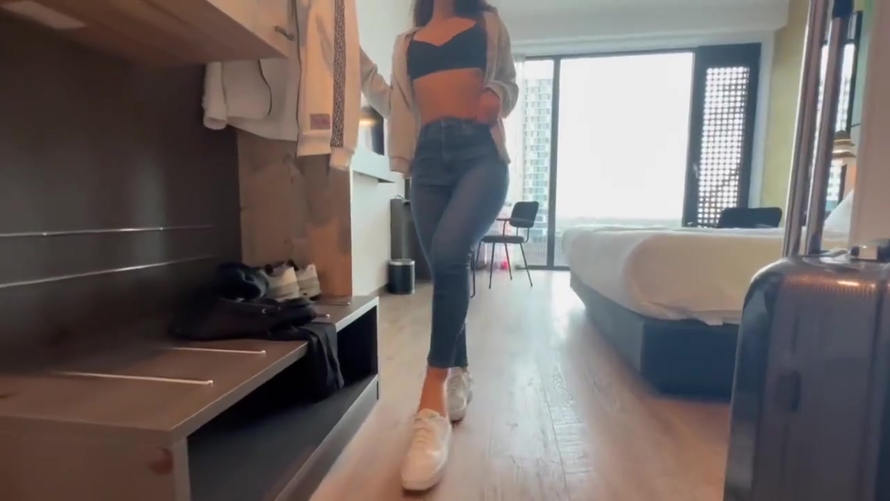 I Seduce A Hotel Guest And It Ends With Fucking
