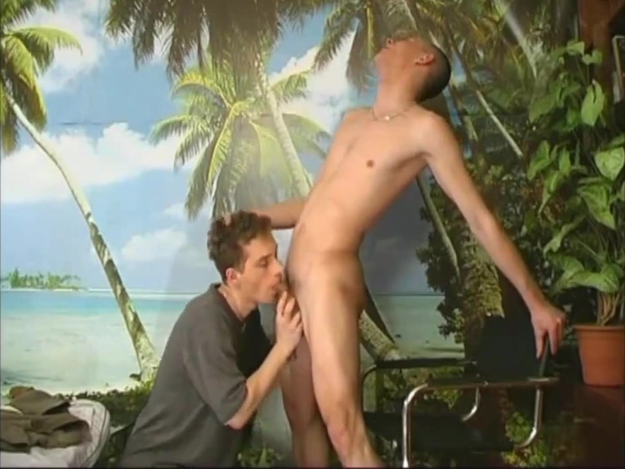 Horny Uncut Twink Fucker In Threesome