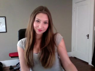 Astounding chick dirty talks with her boyfriend online