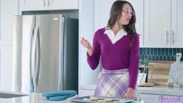 Your Cum Goes Here Young Man - S2:E2 - Momlover