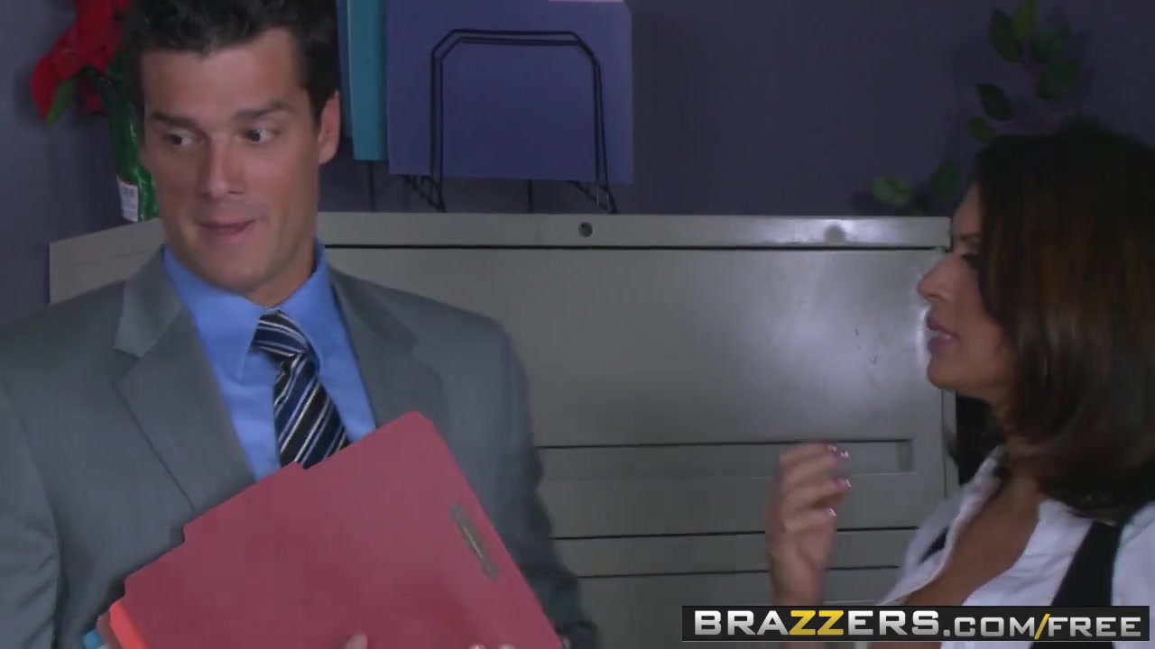 Brazzers - Big Tits at Work - Eva Angelina Ramon - Camera Cums In Handy
