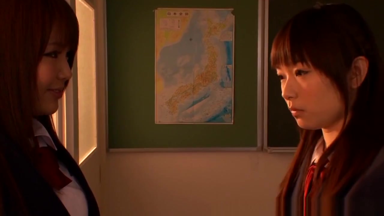 Nippon Les schoolgirls 18+ Secretly Nipplesucking