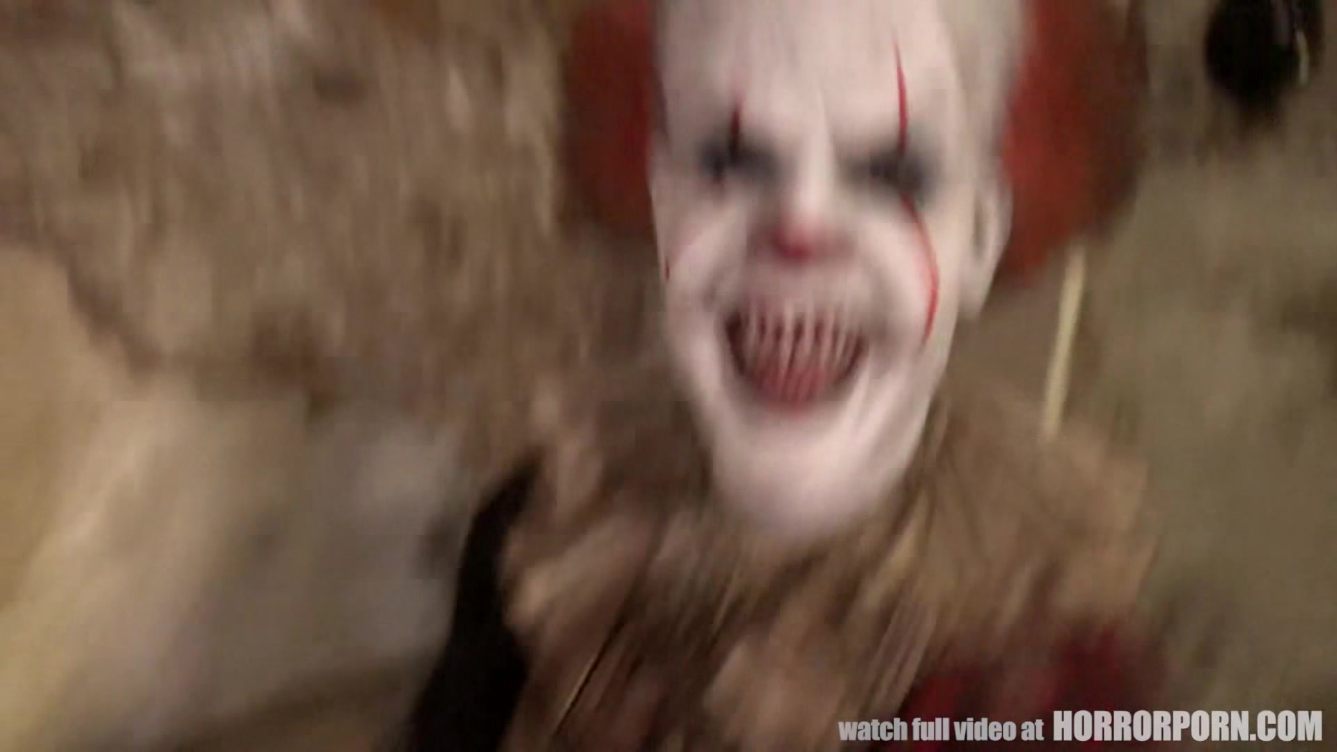 HORRORPORN - IT is a clown