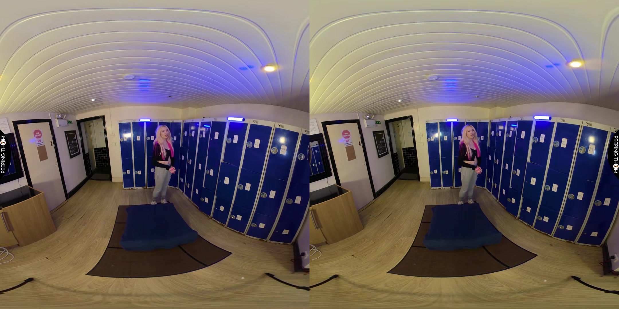 Gym Bunny - Peeping Thom - Vr Porn Video