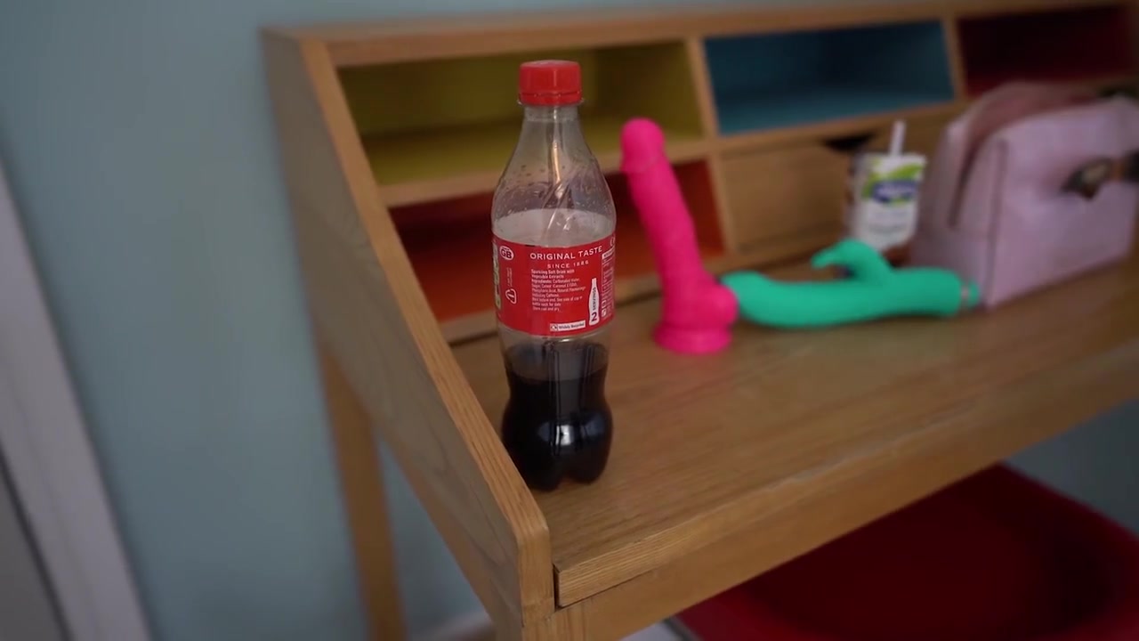 Chloe Toy In Raw 2