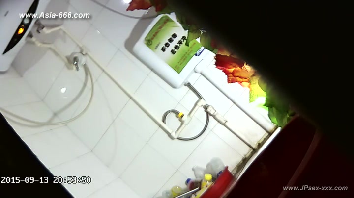 chinese girls go to toilet.43