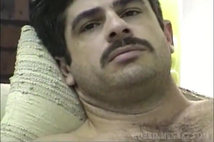 Mature Amateur Ralphy Jerking Off