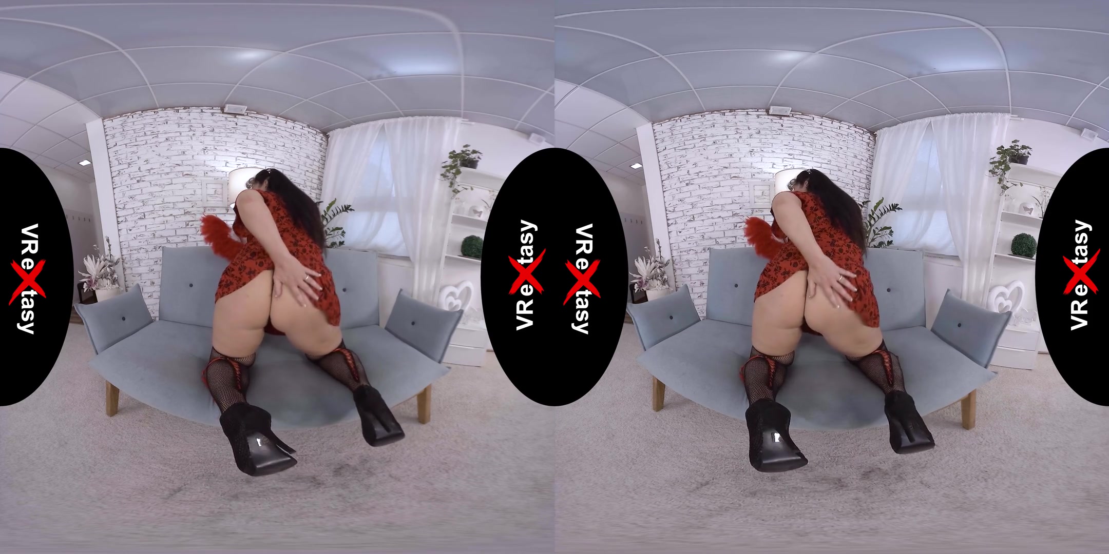 Patricia - Mature in Fishnets - Nylons High Heels Granny Fingering