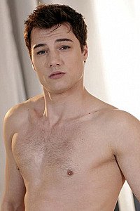 Troy Vara