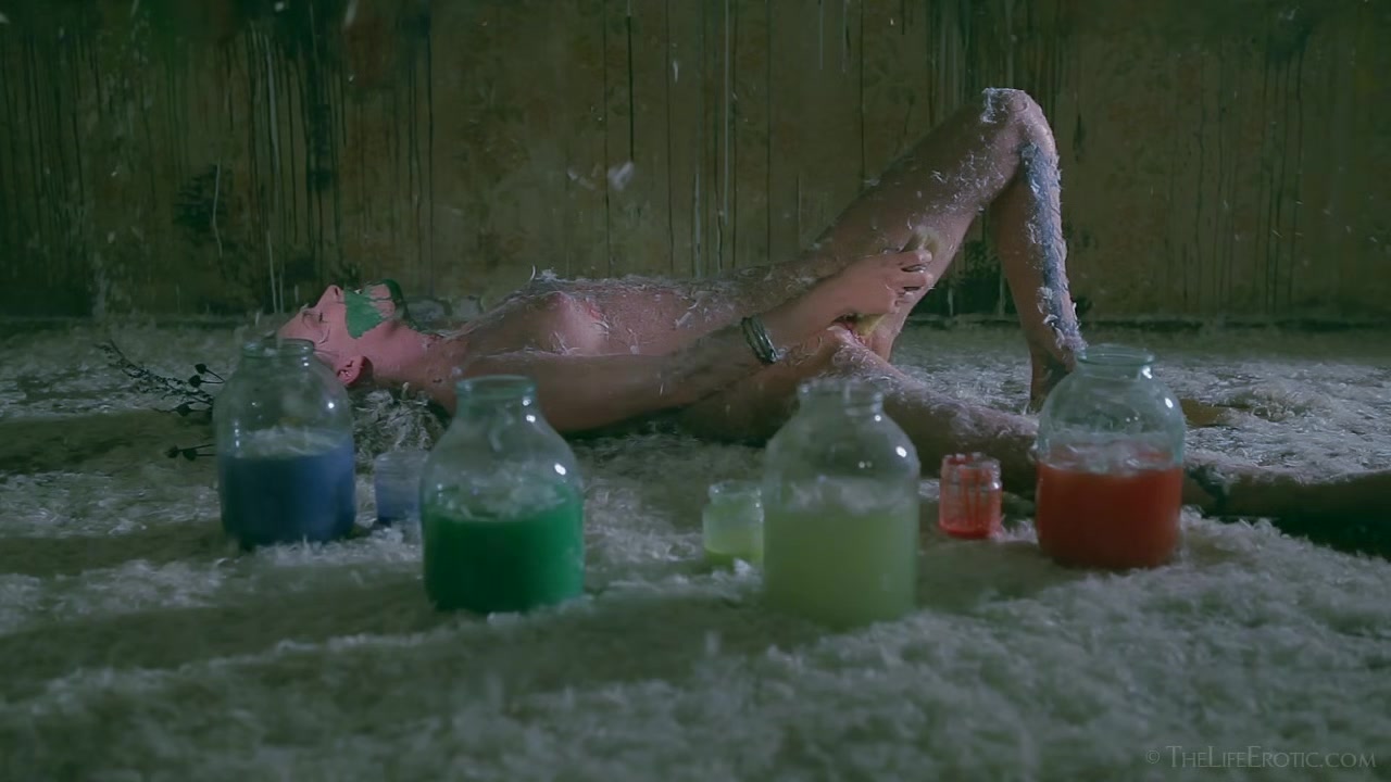 Four Color 2 - Raeah - TheLifeErotic