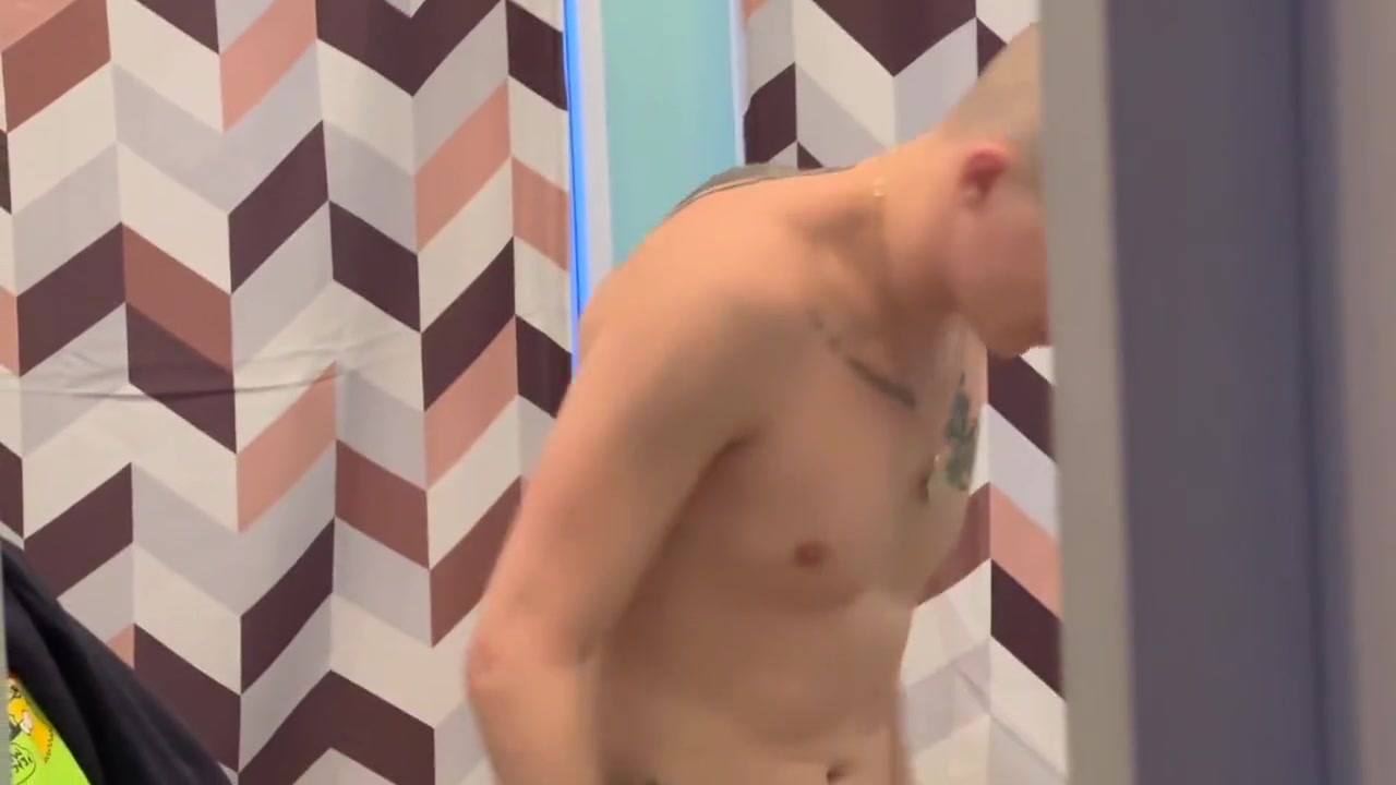 Stepdad Could Not Resist In Front Of A Sports Twink Fucked Him On The Chair With Cancer - 460