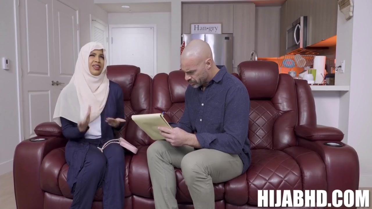 Mixed Ethnicity, Maya Farrell And Charles Dera In Hijab Hookups Exposure Therapy