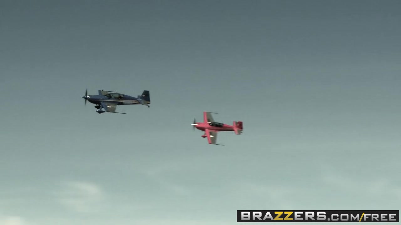 Brazzers Main Channel - Lisa Ann Jordan Ash - Top Hung