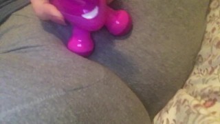 Vibrating pussy