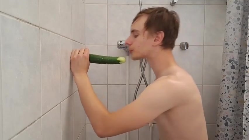 Sexy Twink Showing Muscles, Sucking Huge Cucumber And Destroying His Own Asshole With It