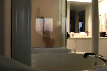 Harinders hawt shower