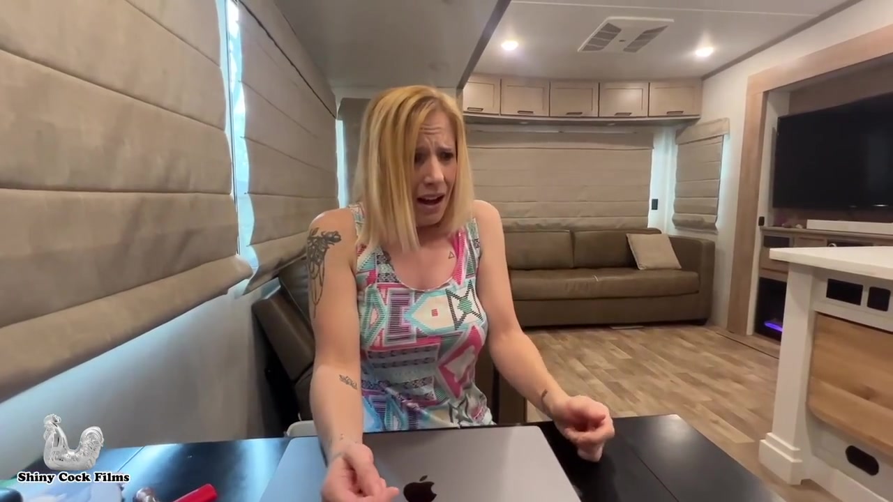 Jane Cane - My Stepmoms Vindictive Pregnancy Shiny Cock Films