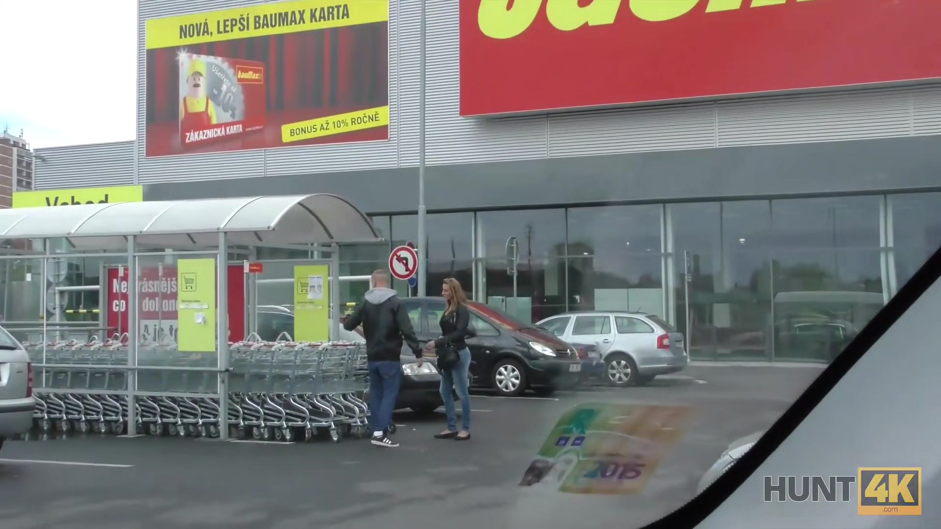 HUNT4K. Slutty girl has dirty sex in the car in front of bf