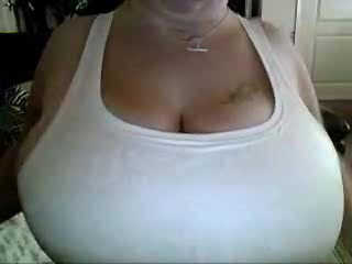Big breasts is all you need to see in this amateur vid