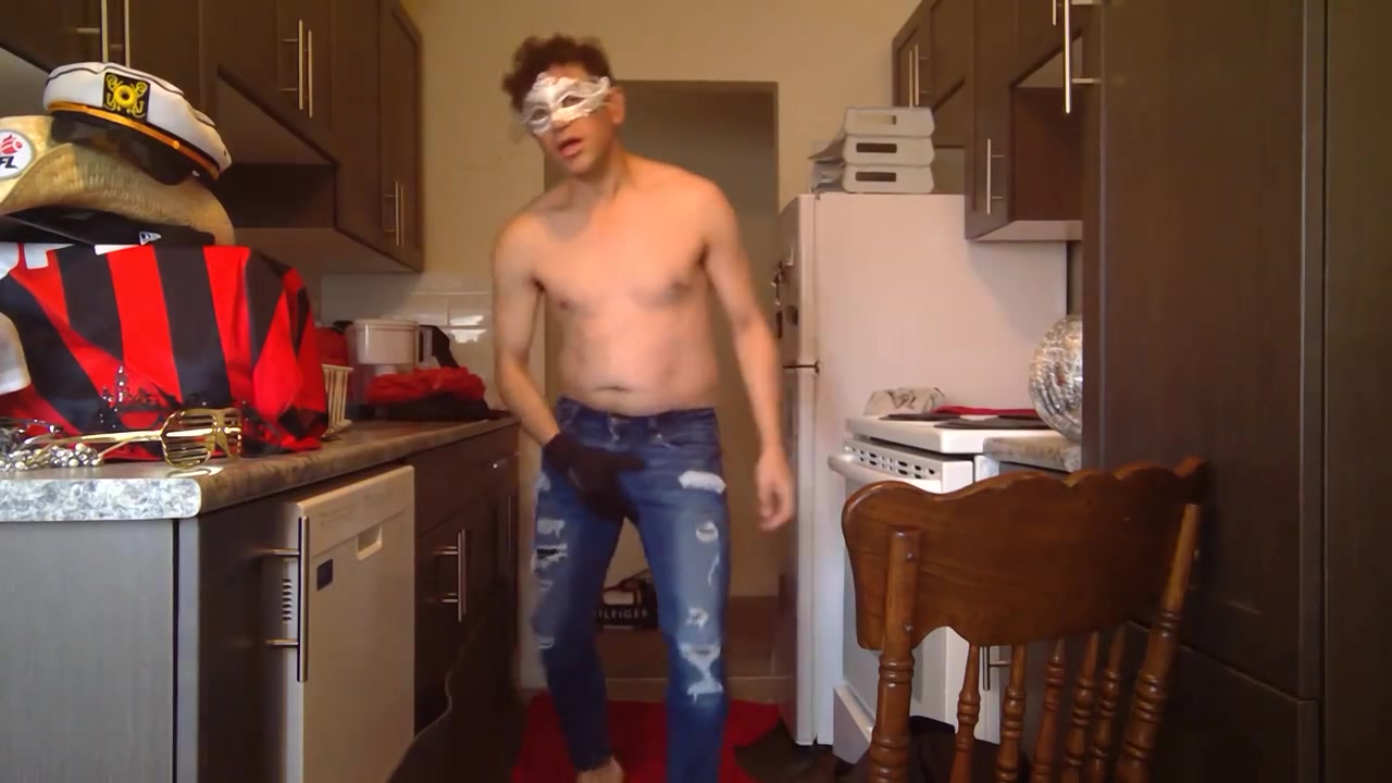 Vegas Stripper Maolo Gives His Xxx All! Whoa!