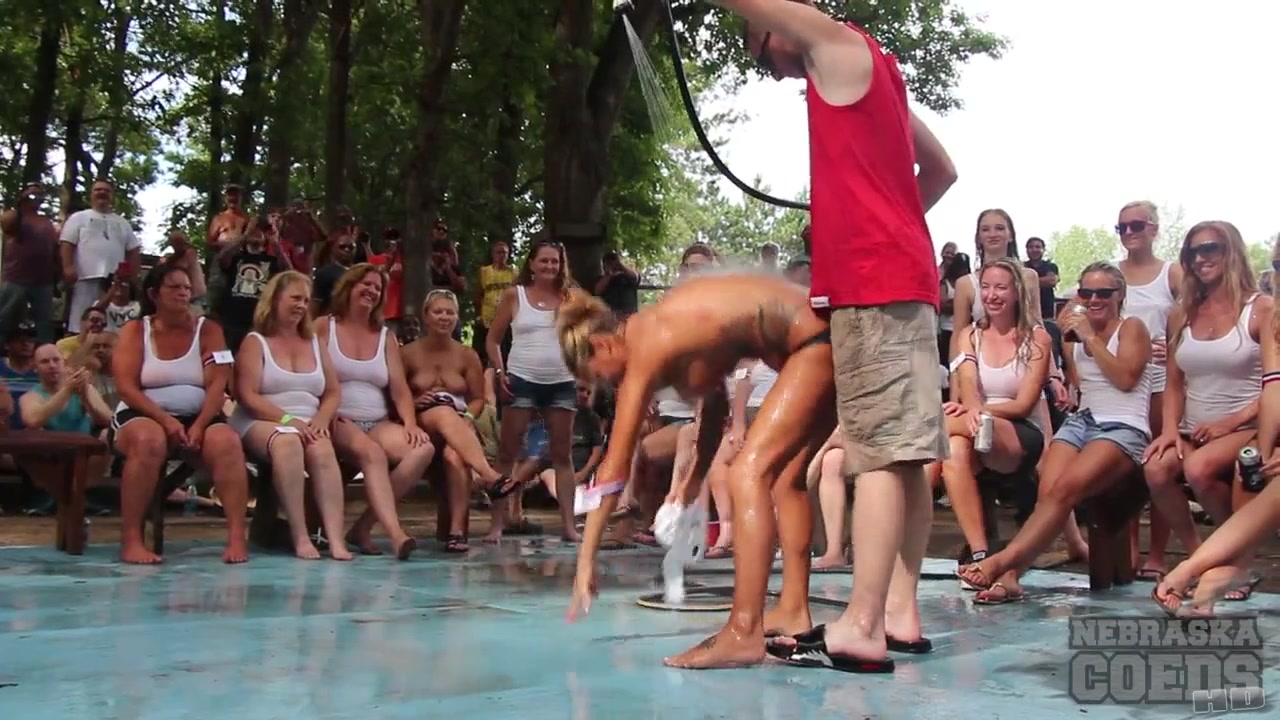Amateur Wet Tshirt Contest At Nudes A Poppin 2015 Last Weekend - NebraskaCoeds