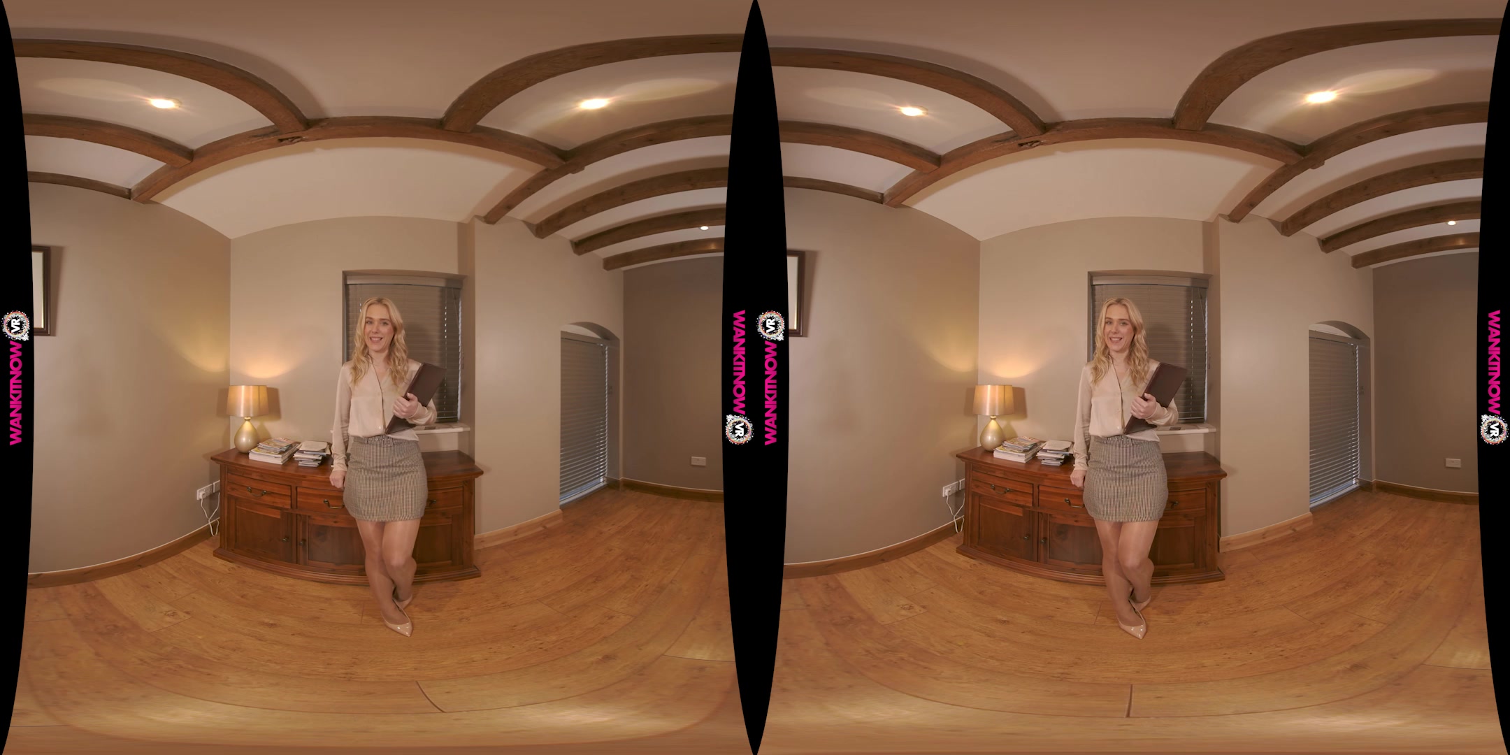 Job Or Wank featuring Amy W - WankitNowVR