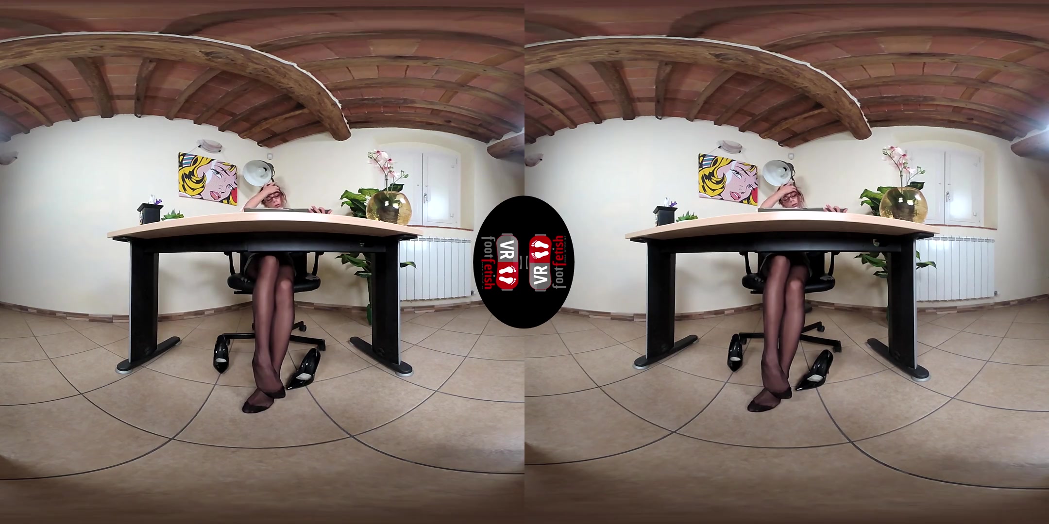 Mayla Dress As A Hot Secretary Flaunts Her Nyloned Feet In The Office; Latina Secretary Leg Fetish with Stockings VR