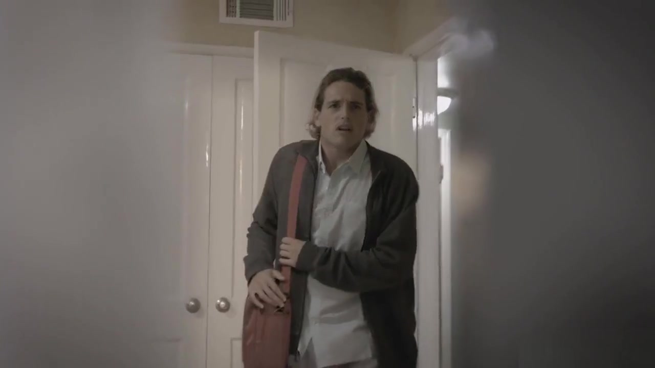 Stepbro replace his cock instead of carrot to stepsis ass
