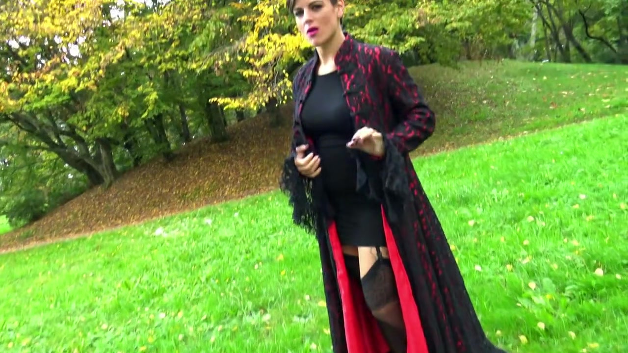 Kristy Black, Kitana Lure and Alexis Crystal get wild in this hot orgy! - Jacquie et Michel TV