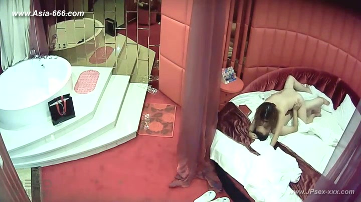 Hackers use the camera to remote monitoring of a lover's home life.308