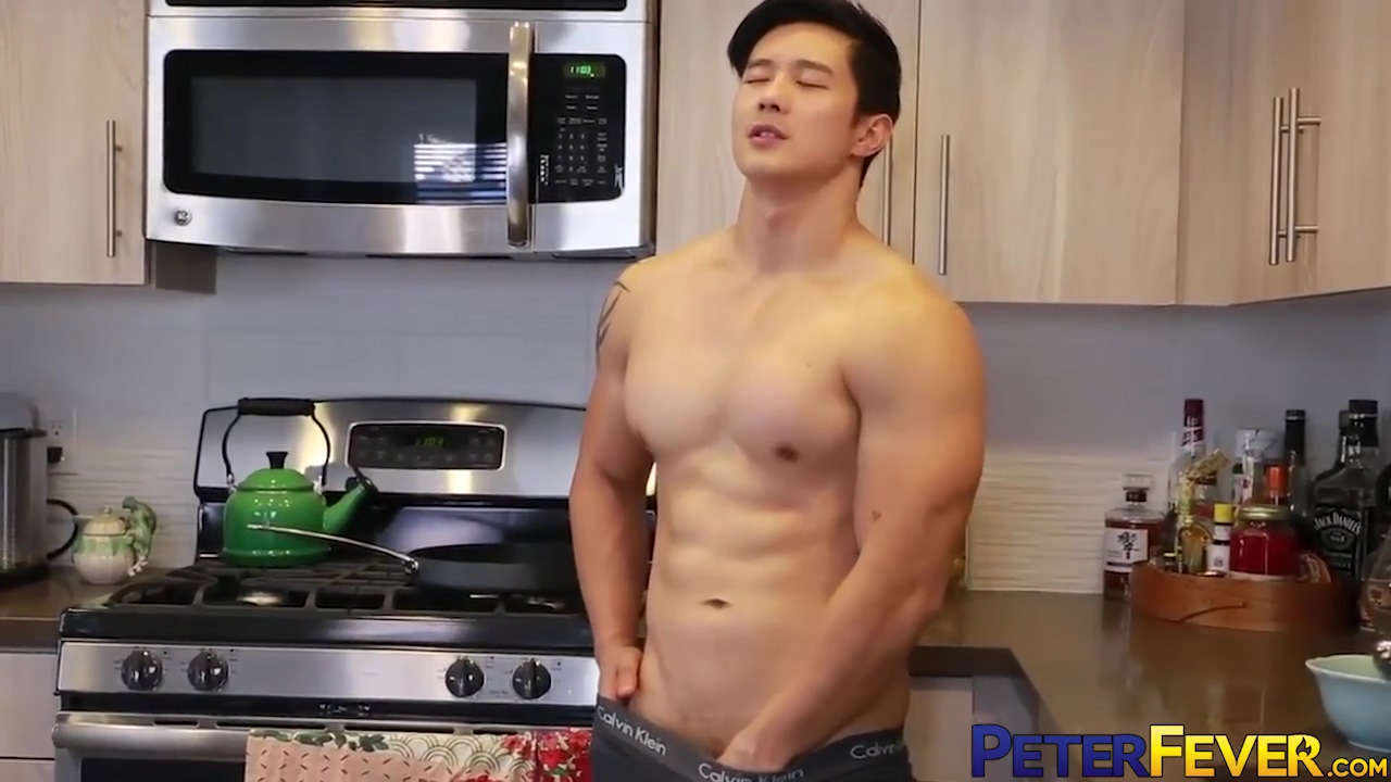 Muscular Jock Masturbates His Dick Solo - Peter Fever And Peter Le