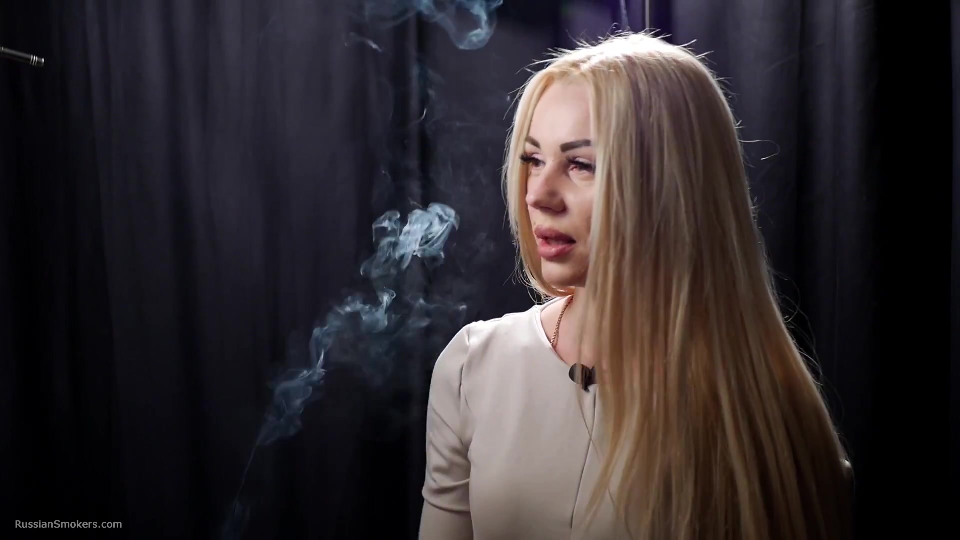 32 Yo Ekaterina With 18 Years Of Smoking Skills