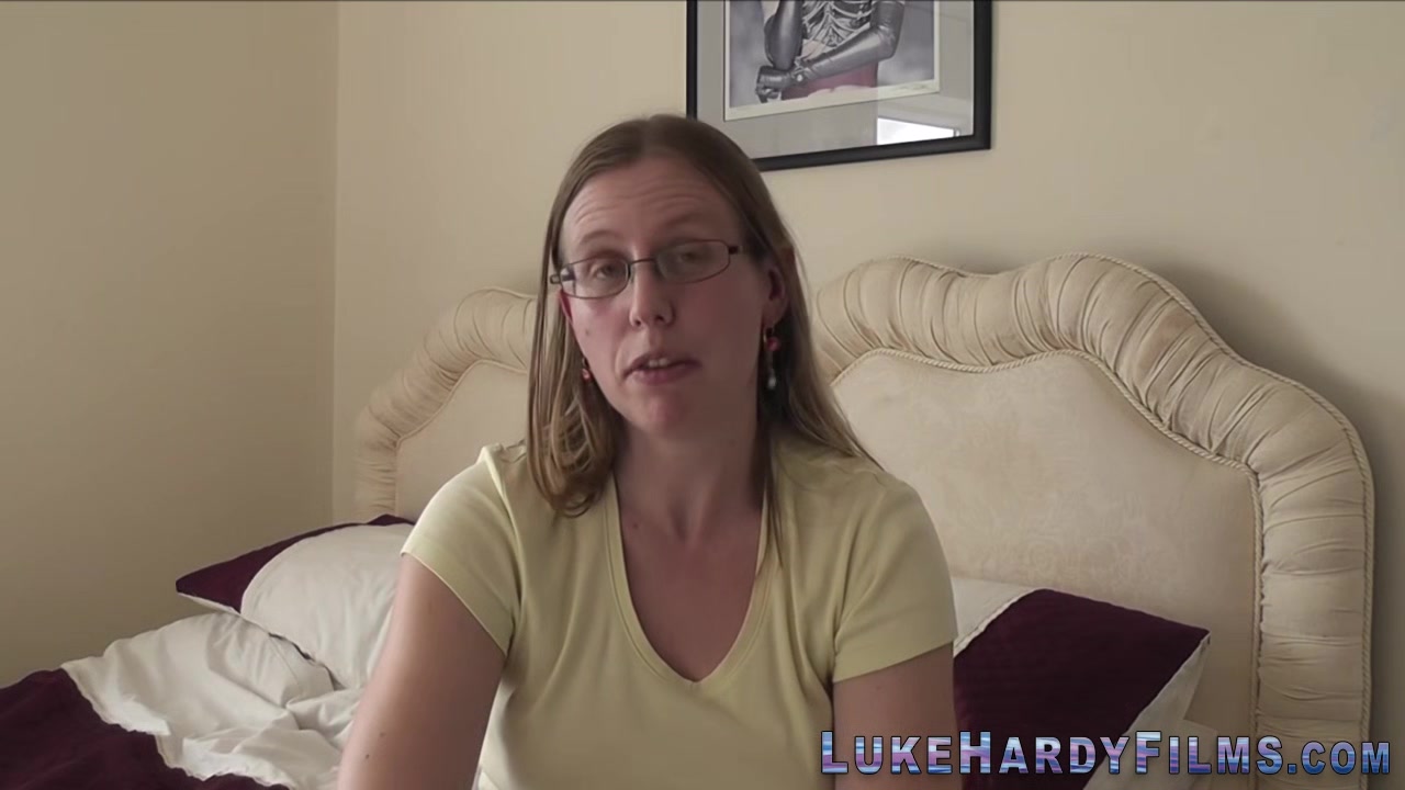 Brit in glasses sucks and rides Luke Hardy