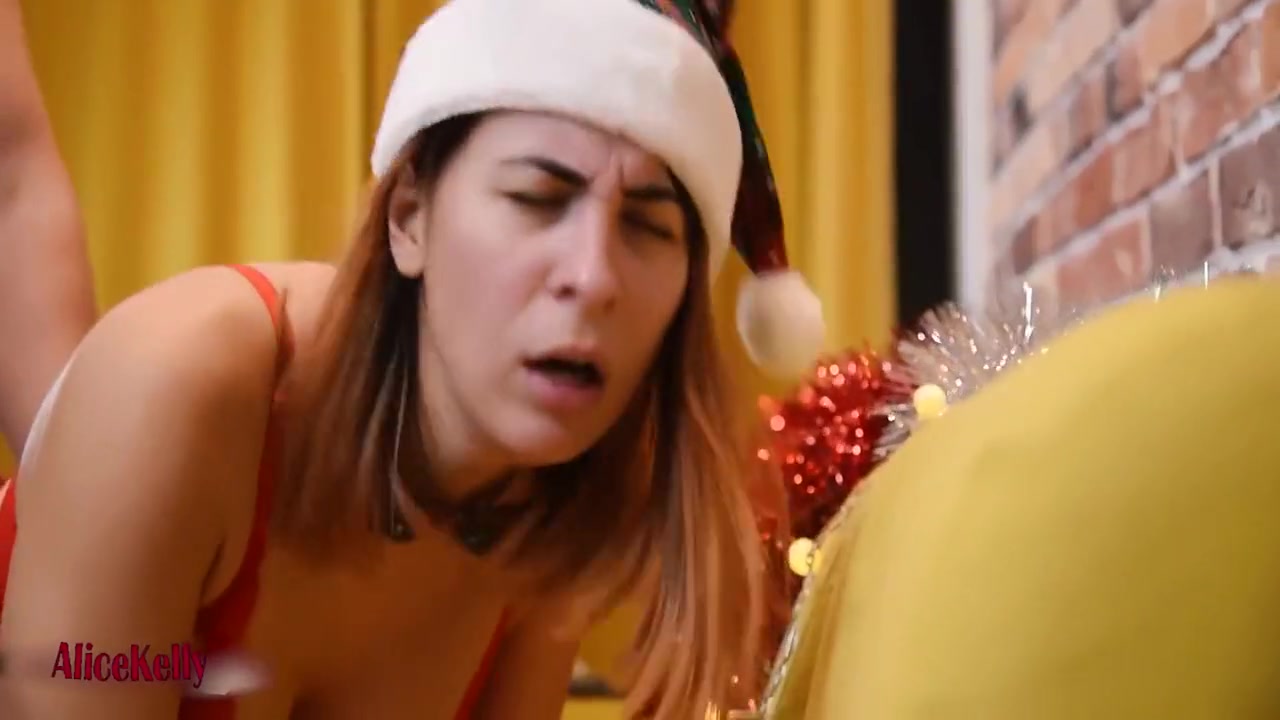 Christmas Eve: Beautiful Animator Came For The Fake Call And Was Fucked! 5 Min With Alice Kelly