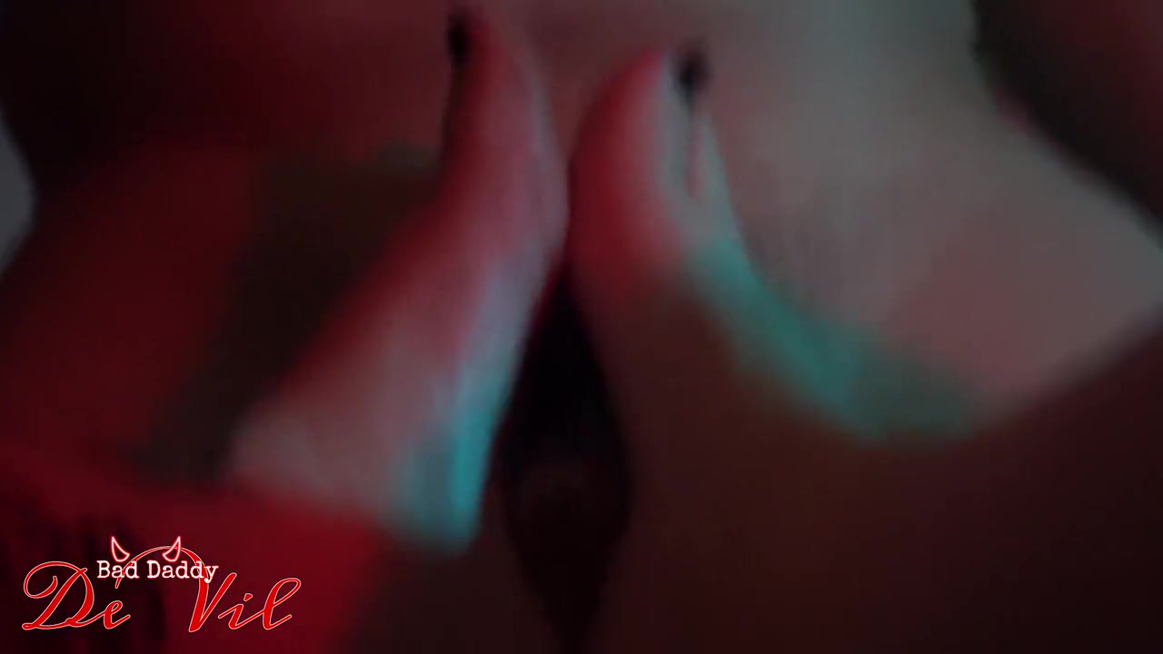 Letting My Neighbors Wife Play With My Dick And Foot Massage