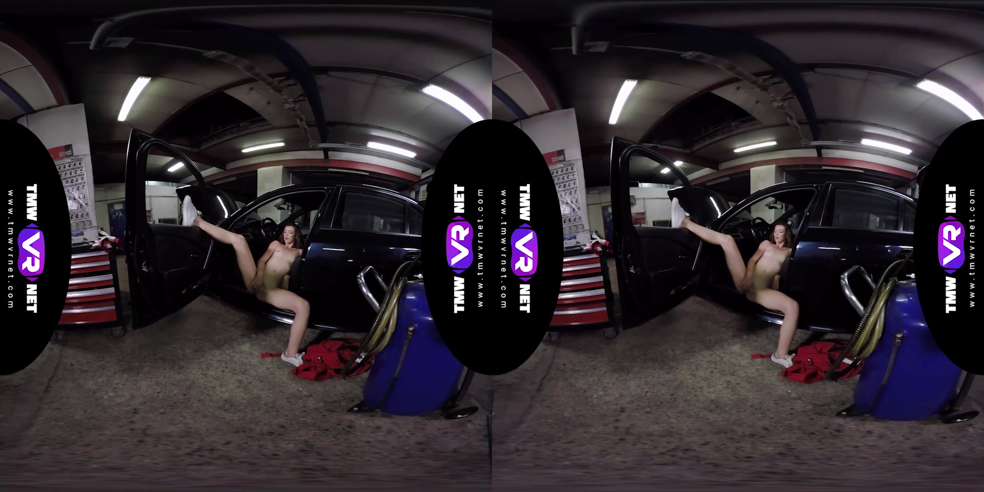 Tera Link in Cute Female Mechanic Plays Solo In The Car Service - TMWVRNet