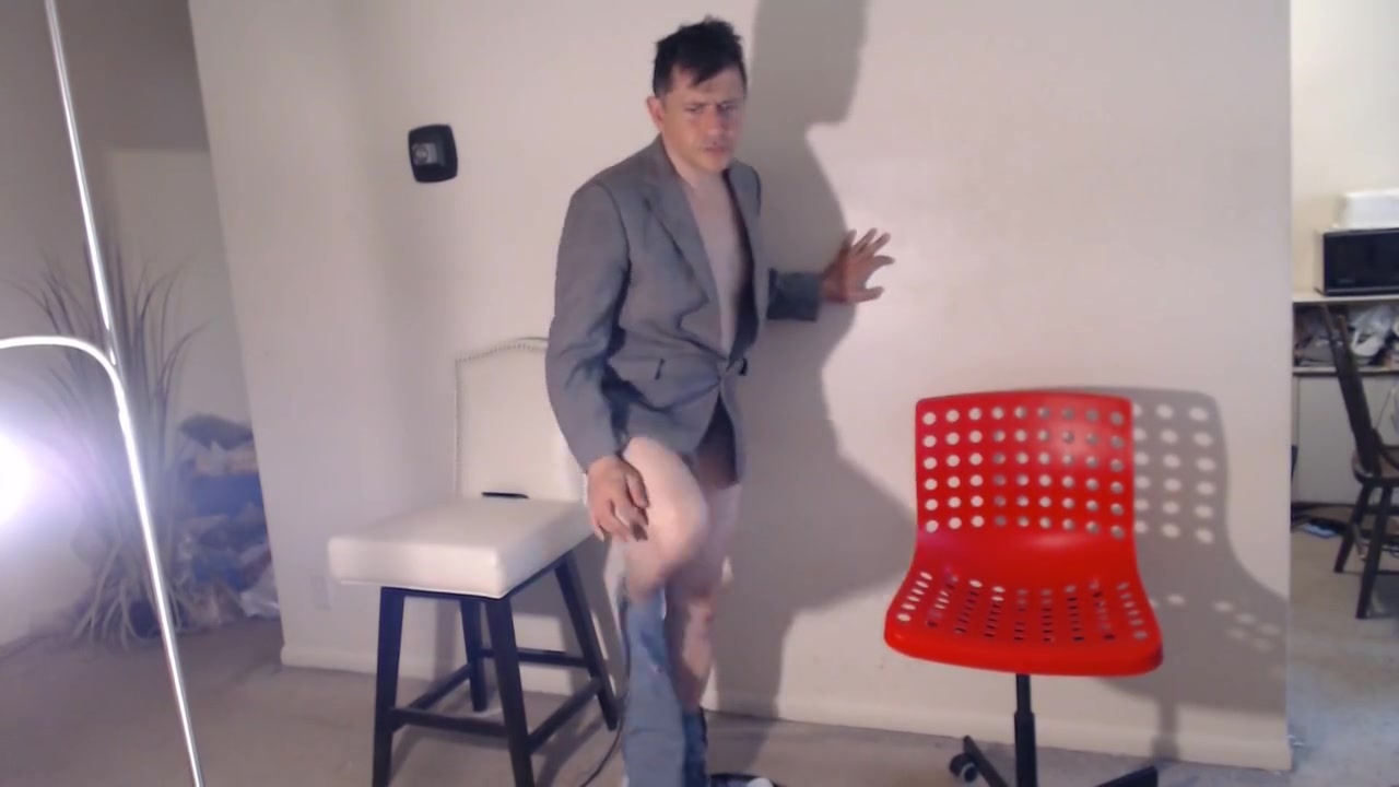 Garretts Hot Cum Show Secrets Exposed On Camera!