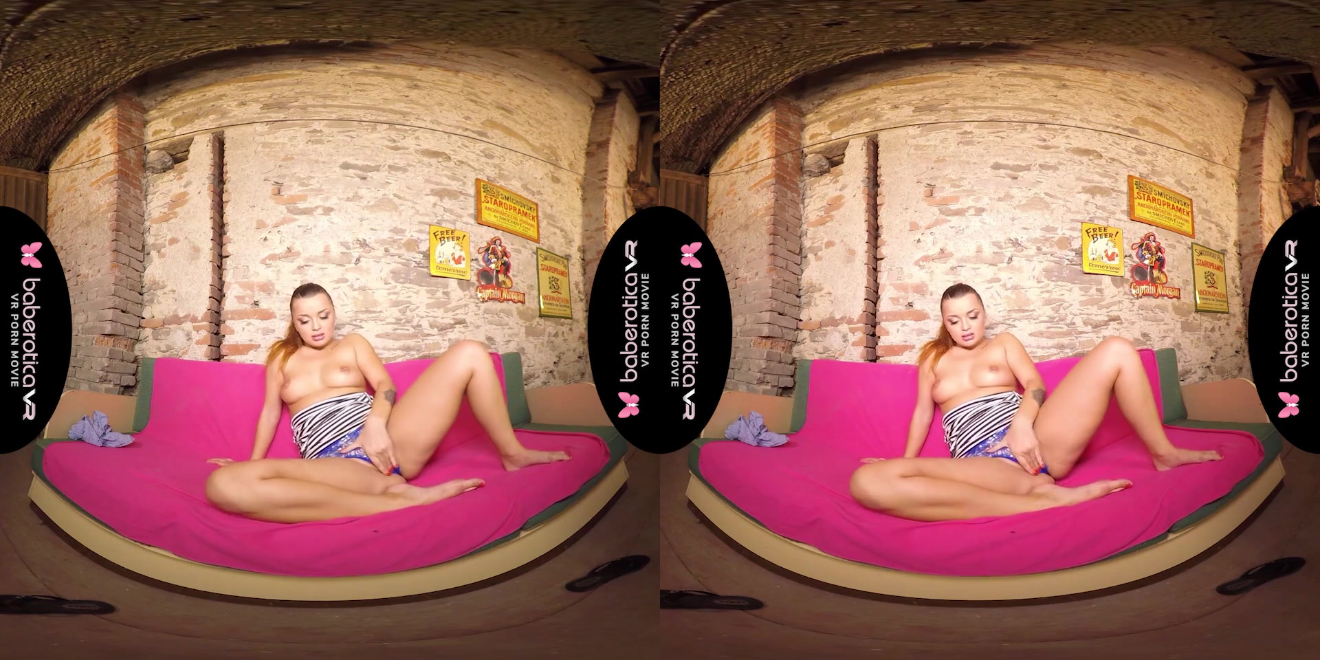 Petite Daphne Klyde Sticks Whole Toy Up Her Cunt - BaberoticaVR