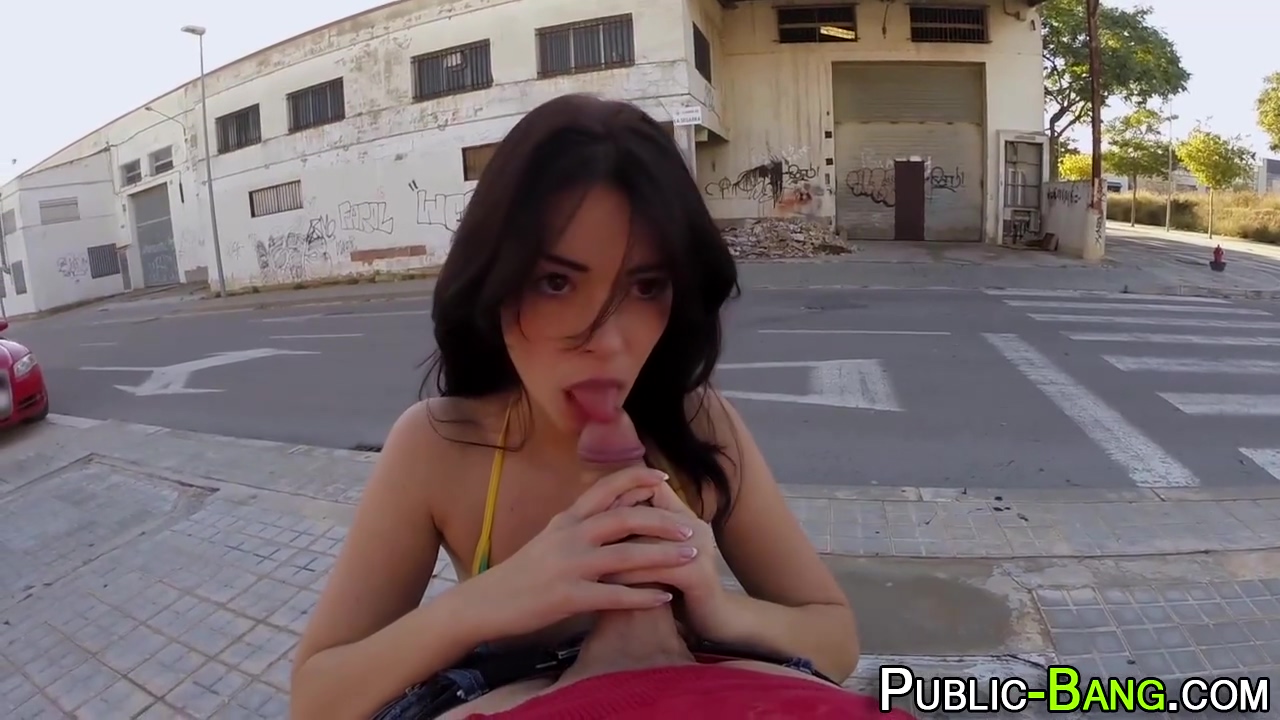 Throating Ho Public Suck