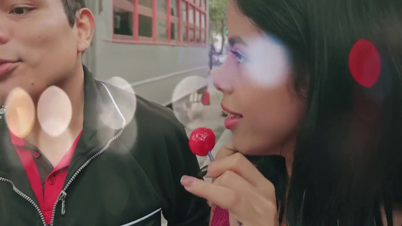 Conoci Por Tinder, Paseamos Por Lima E Hicimos El Amor 16 Min